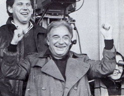 Ugo Tognazzi allo stadio gioisce per il suo Milan 198283